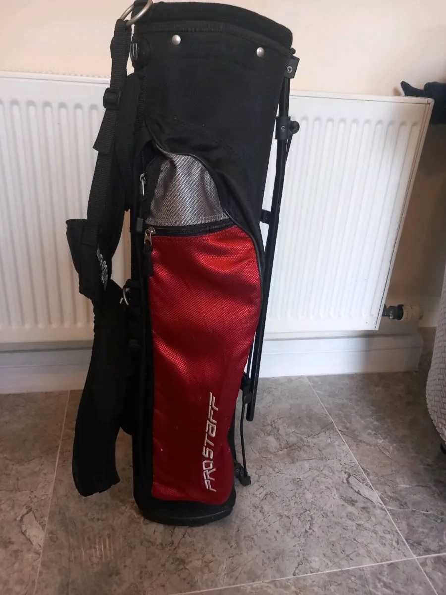 Kids golf bag with stand - Image 3