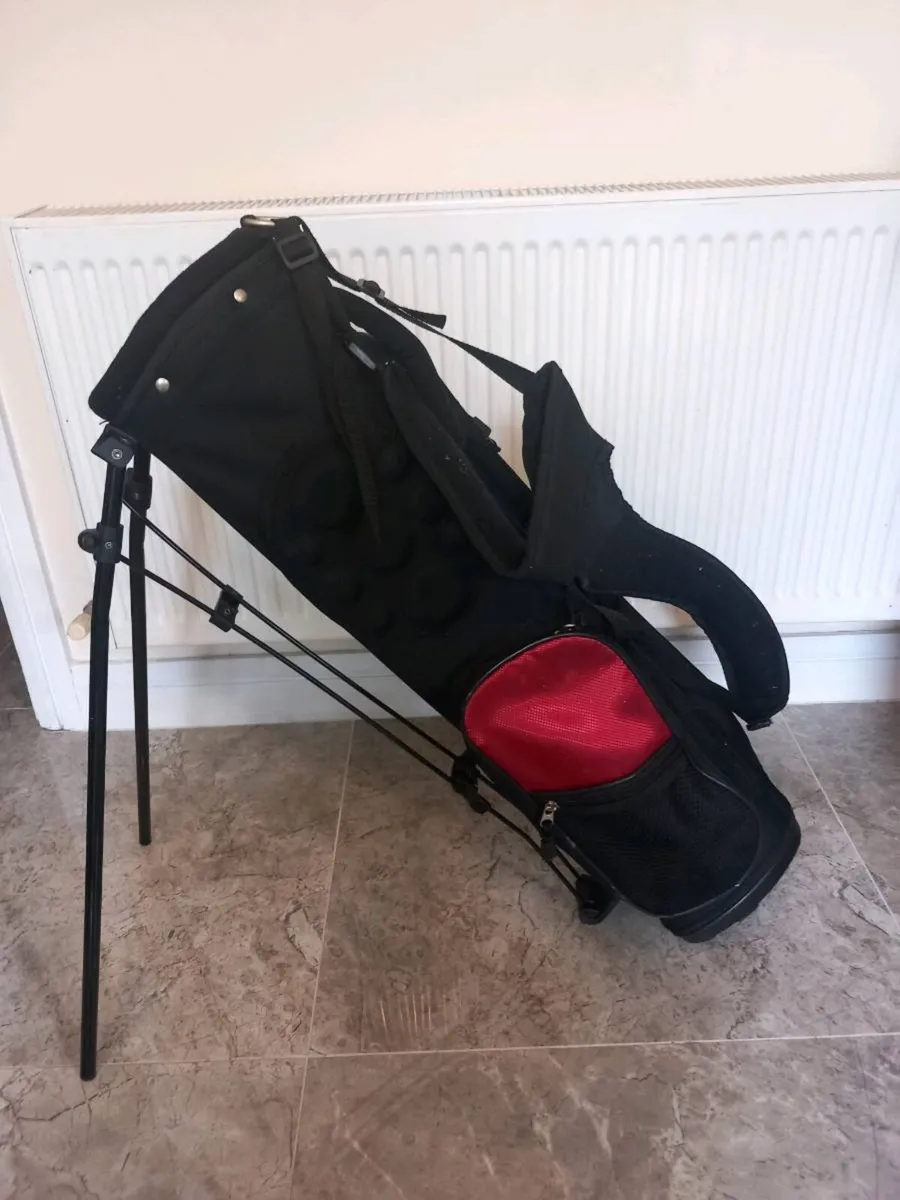 Kids golf bag with stand - Image 1