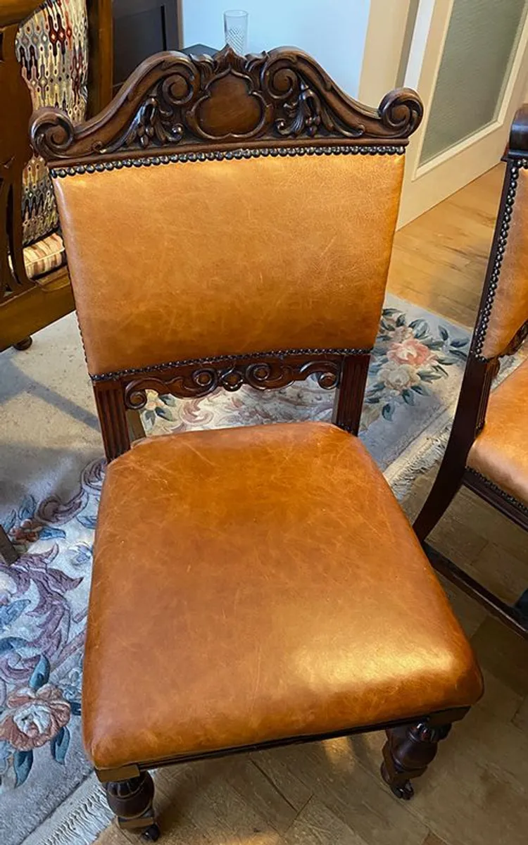 Dining room table & 6 chairs - Image 3