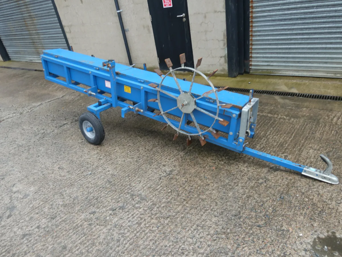 Used Grass seed box - Image 1
