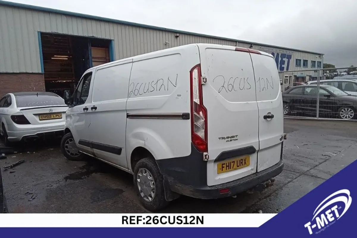 2017 FORD TRANSIT CUSTOM BREAKING FOR PARTS - Image 4