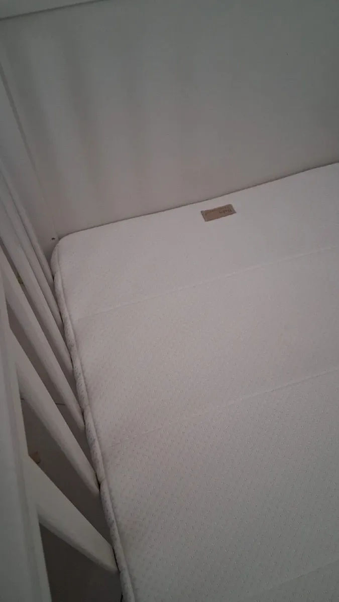Baby cot - Image 2