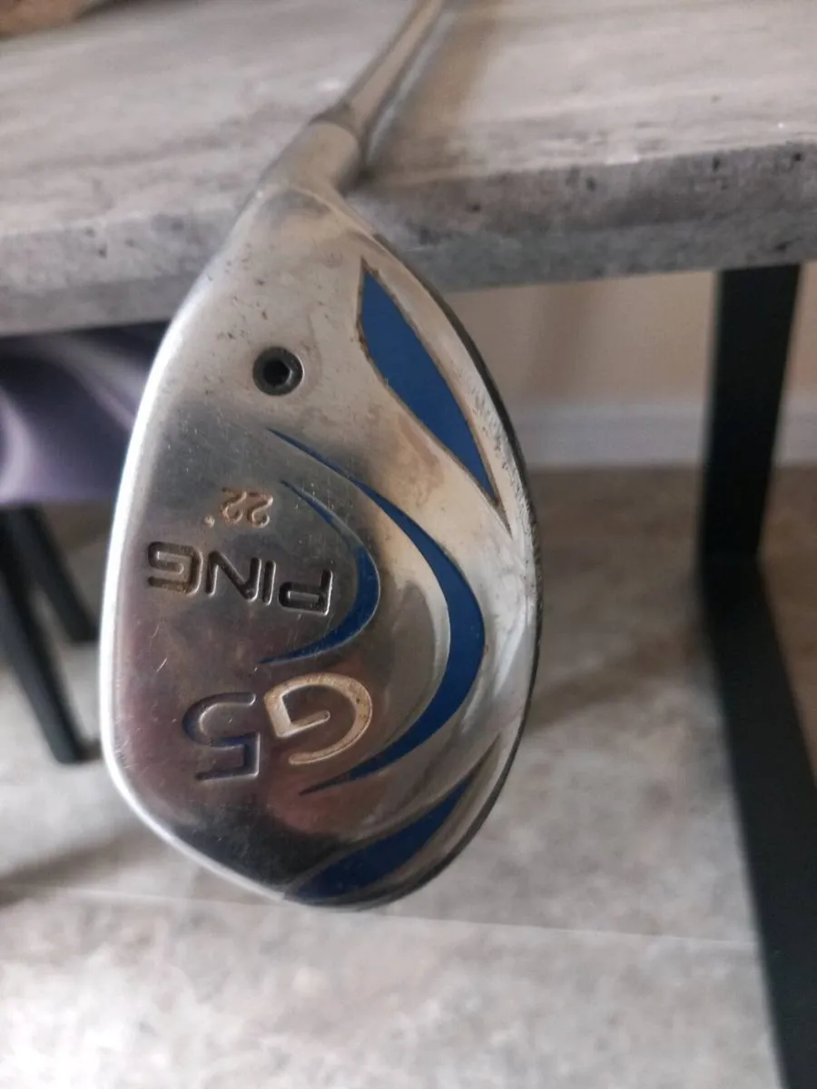 Ping golf hybrid 22 . Right handed club. - Image 1