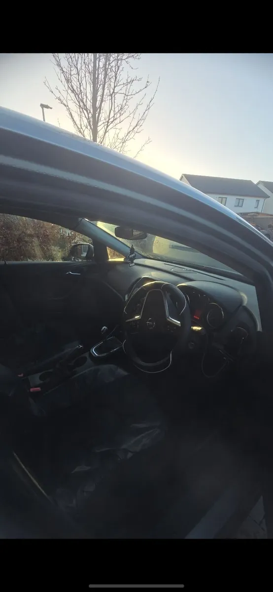 Opel astra need gone ASAP - Image 2