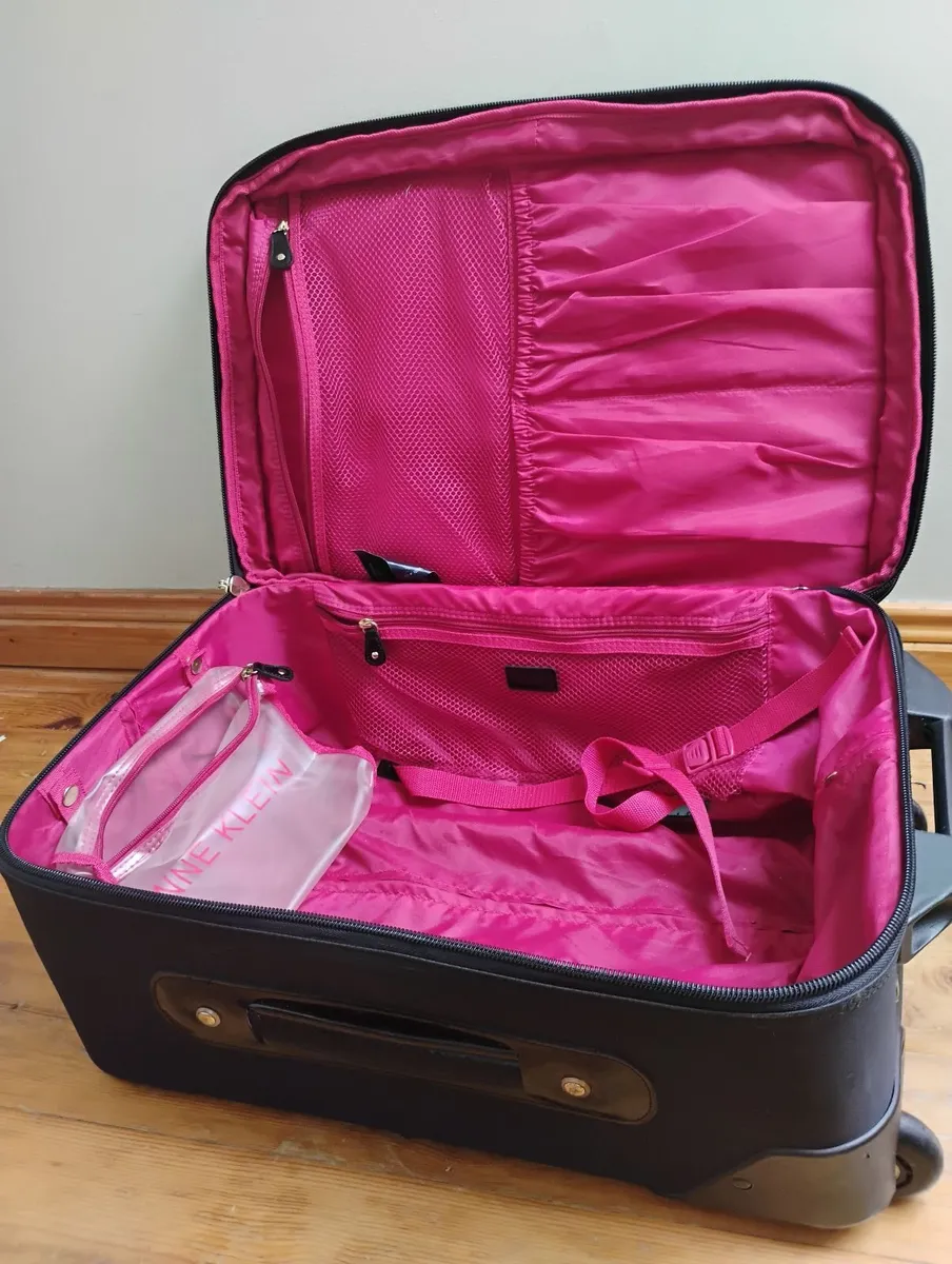 Suitcase - Image 2