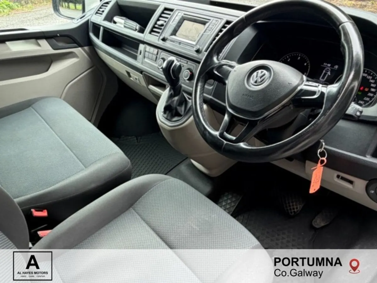 Volkswagen Transporter AUTOMATIC TRENDLINE T6 PVL - Image 2