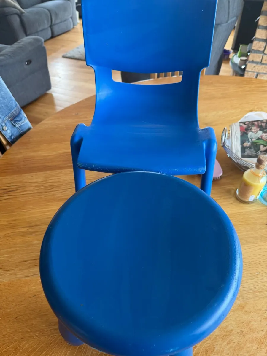 Toddler chair and stool (plastic) - Image 1