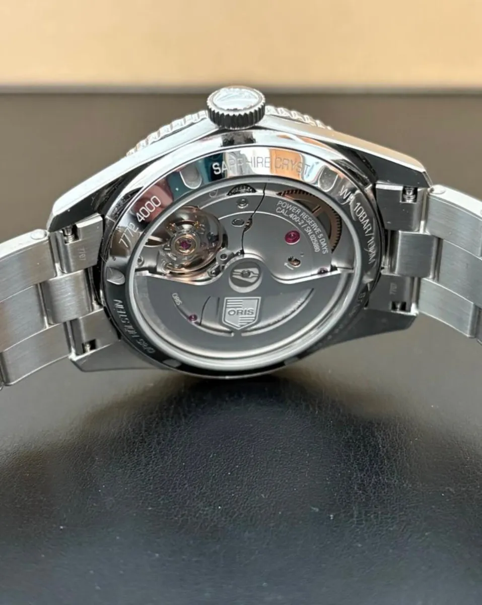 Oris Divers 65 12H Calibre 400 - Image 4