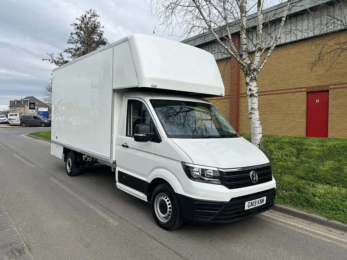 2019 Volkswagen Crafter Luton Box Van - Image 4