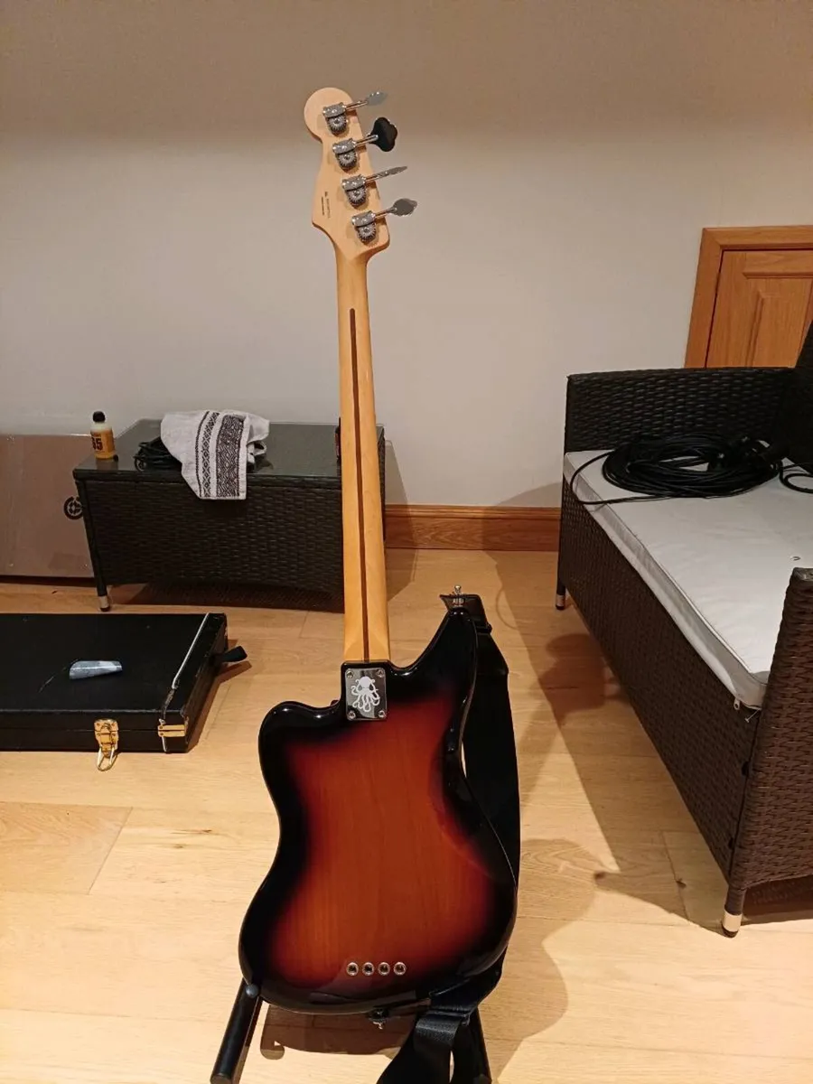 Fender Mark Hoppus Jag bass - Image 2