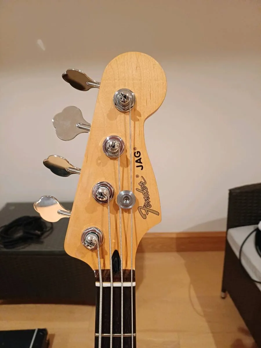 Fender Mark Hoppus Jag bass - Image 3