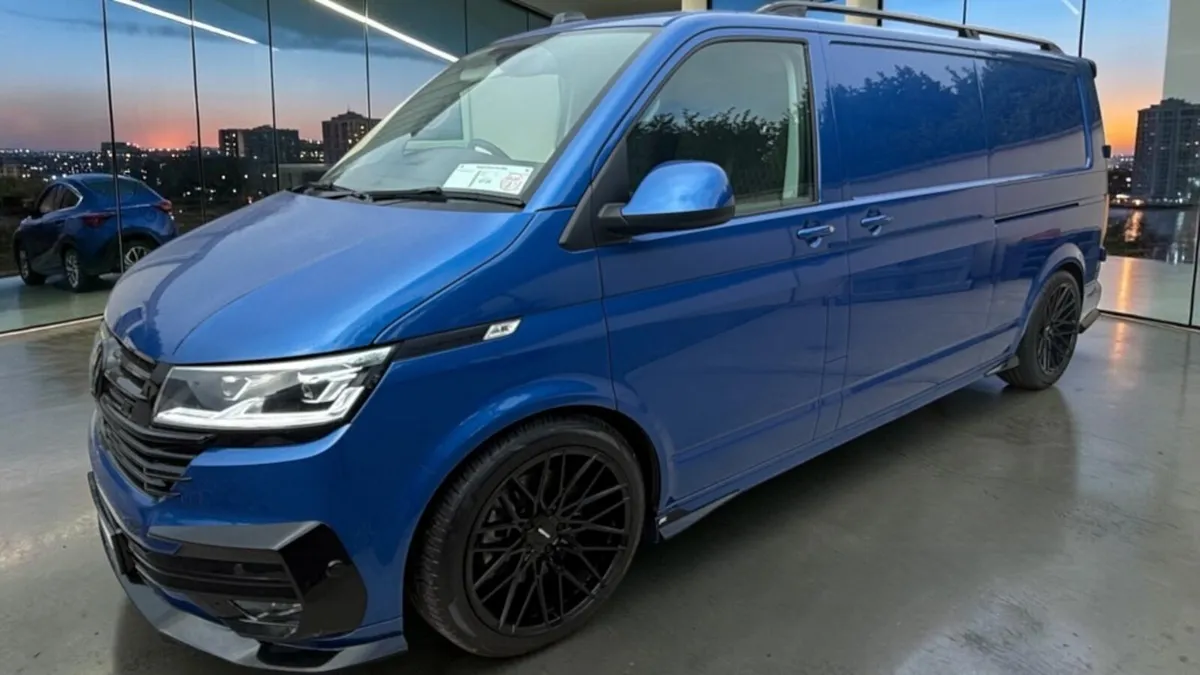 VW Transporter T6.1 Highline 2.0 BiTDI 204 BHP DSG - Image 2