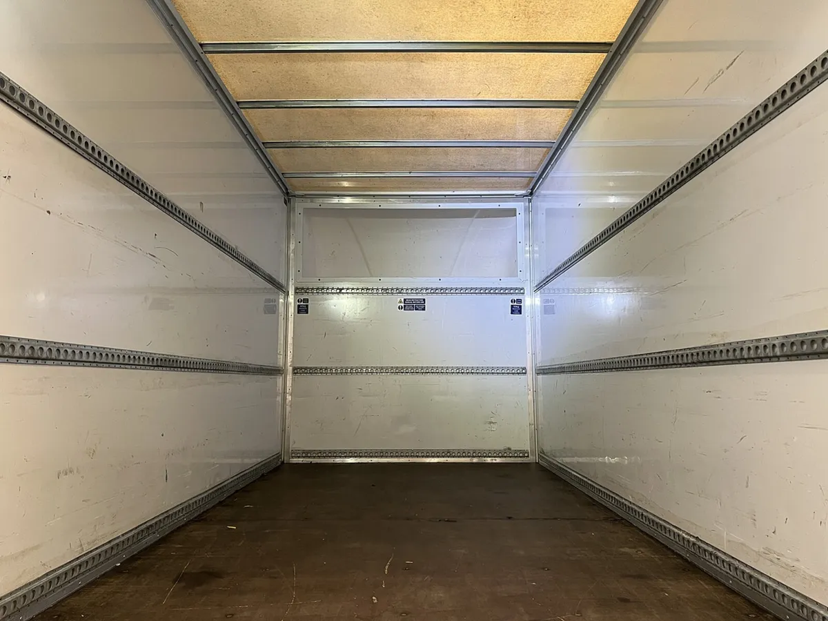 2021 Ford Transit Luton Box Van - Image 3