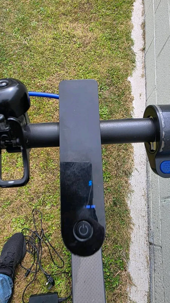 XIAOMI Mi pro 2 E scooter - Image 4