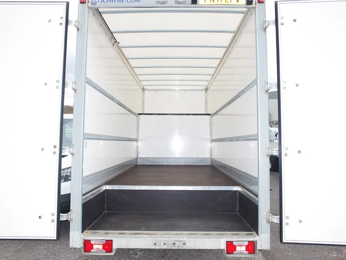 2021 Iveco Daily Luton Box Van - Image 3