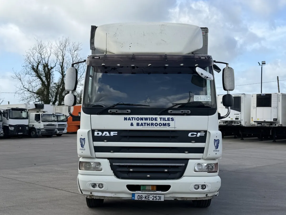 2008 DAF CF 65 220 BOX TRUCK - Image 2