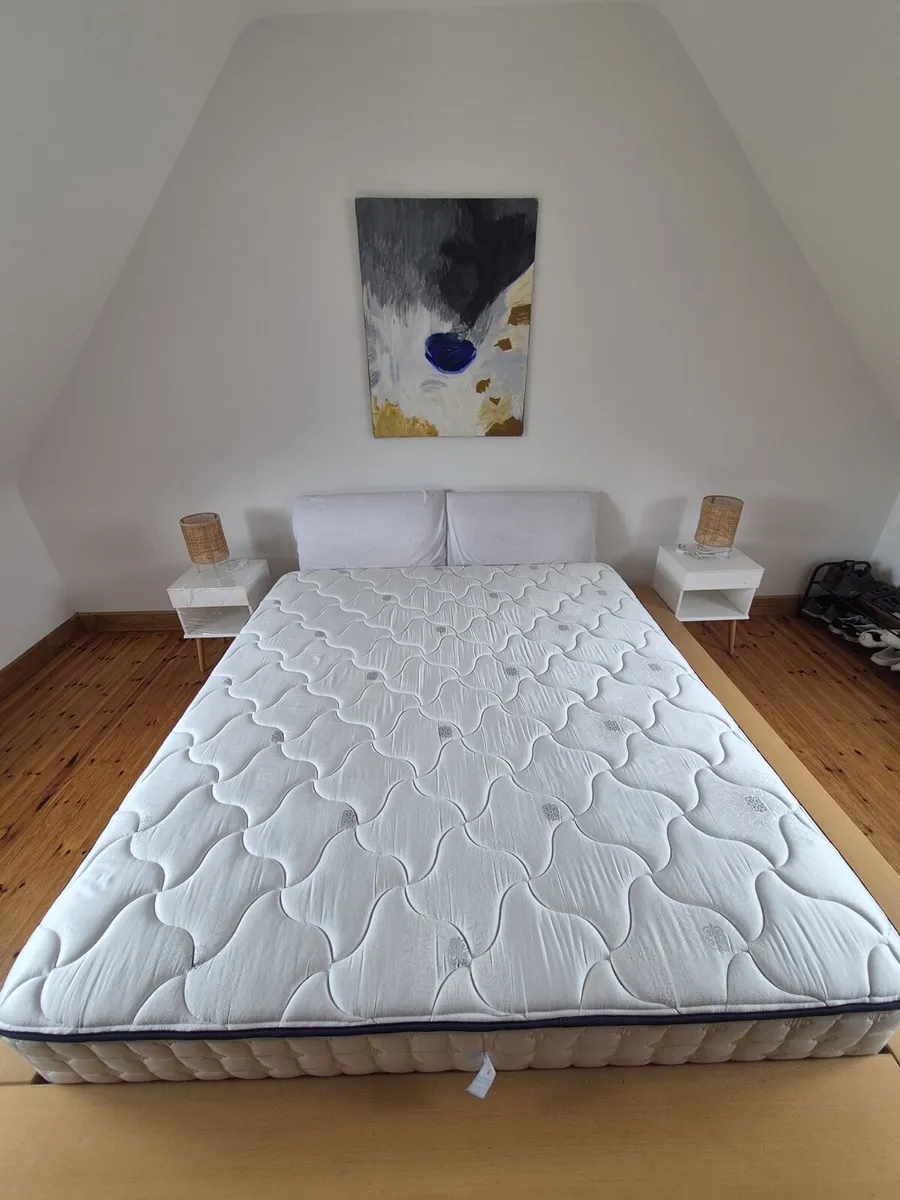 Ligne Rose Bedframe and Mattress - Image 4
