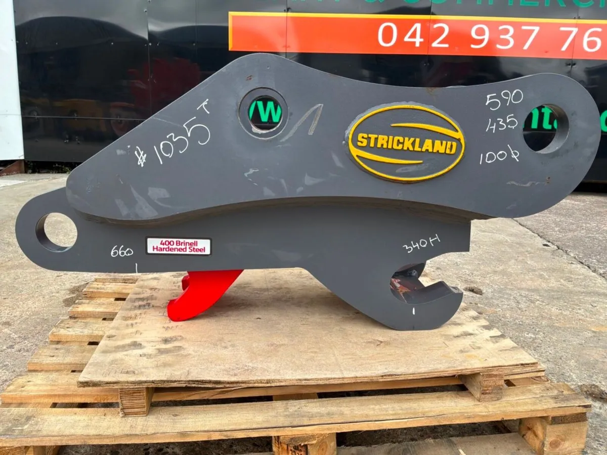 New / unused Strickland quick hitch...100mm pins.. - Image 2