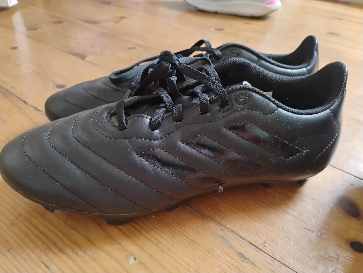 Football boots - Image 4
