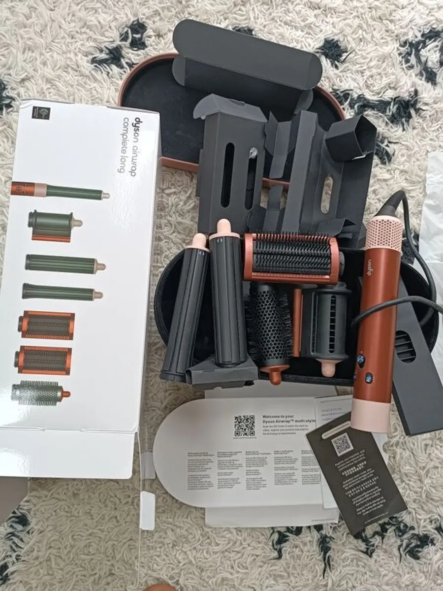 Dyson Air wrap vs05 Multi Styler Complete Long (Strawberry Bronze/Blush Pink) - Image 1