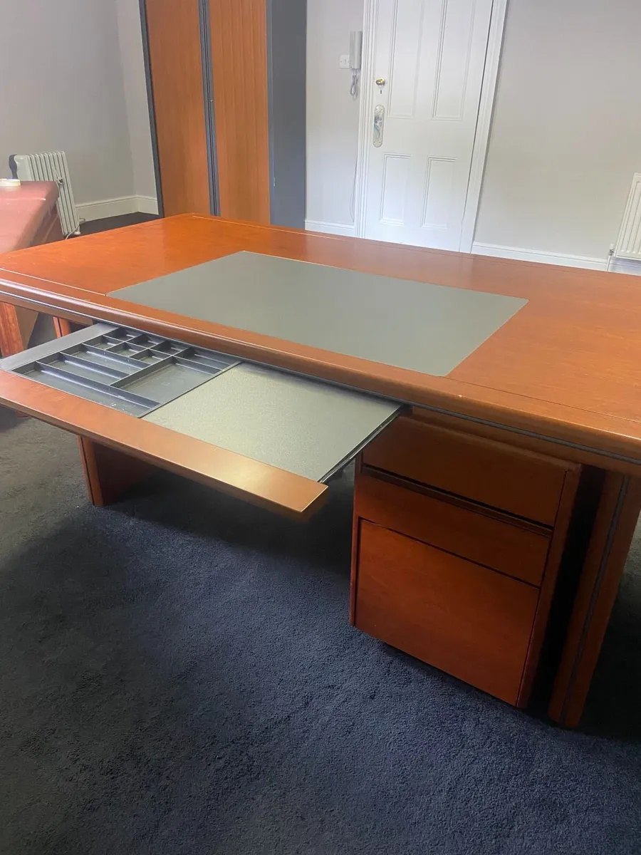 Large hardwood office desk - Image 3