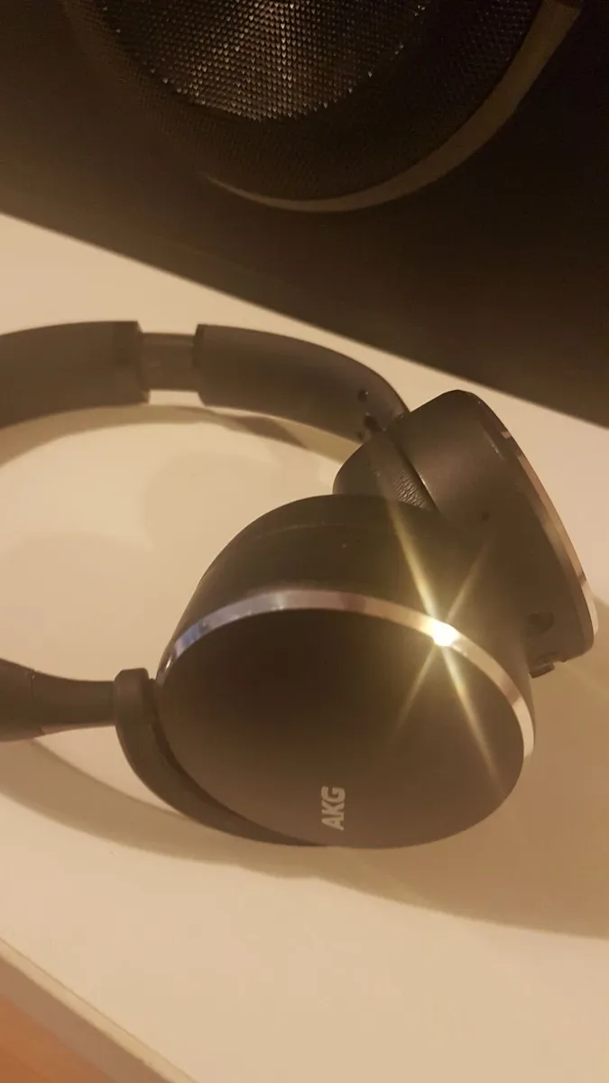 AKG Y500 - Bluetooth Headphones - Image 3
