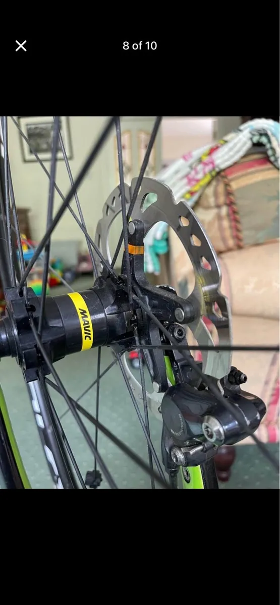 Cannondale Carbon Road Bike - Image 4