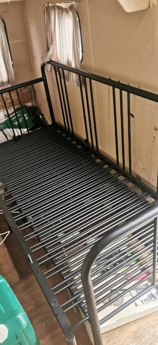 Pull out bed frame. - Image 2