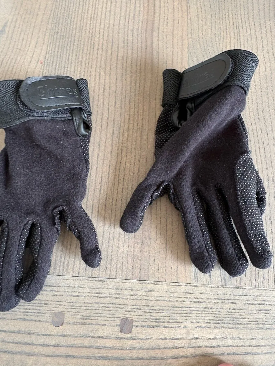 Childs Riding Gloves - Image 1