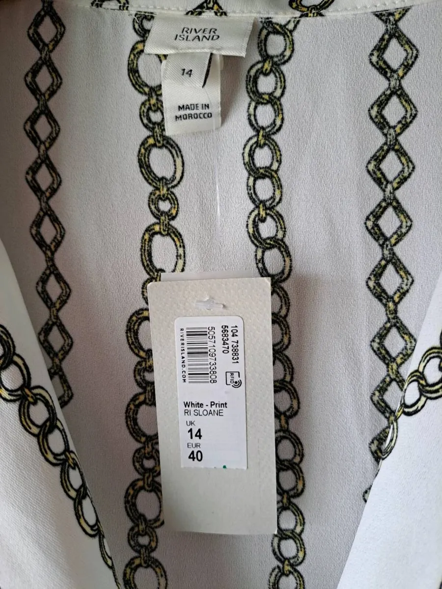 Lovely River Island dress with belt - Image 3