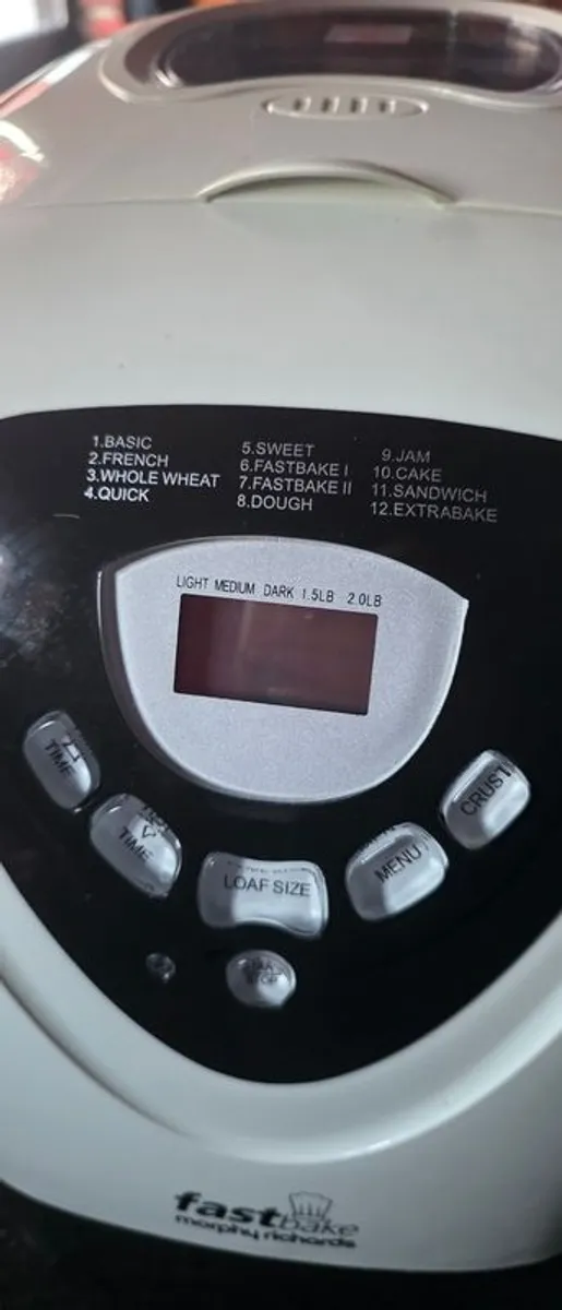 Morphy Richards  fastbake breadmaker + free cookbook - Image 2
