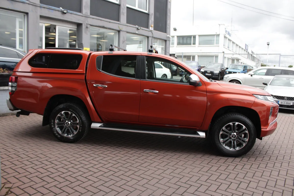 2.2DID WARRIOR CREW CAB 4WD //  BUY WITH CONFIDENC - Image 3