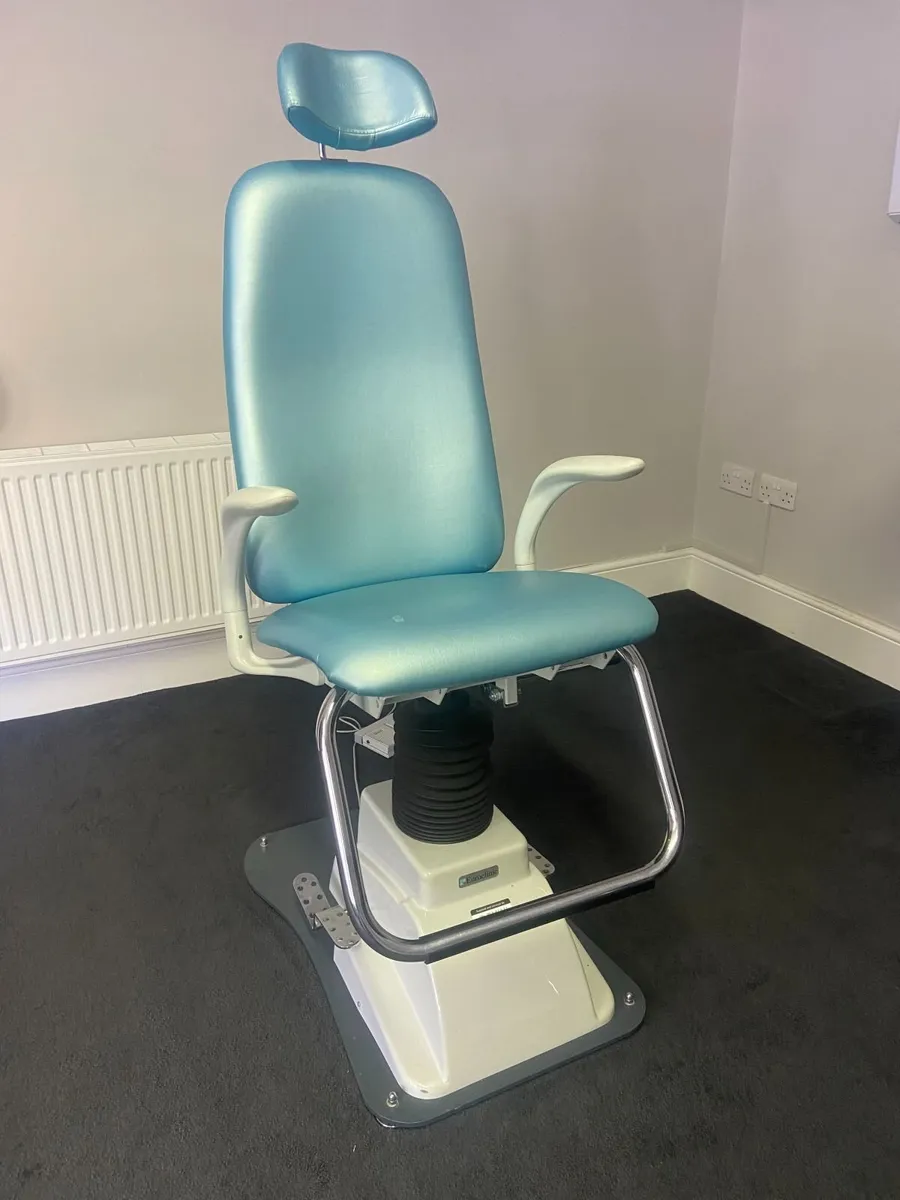 Surgical / dental chair - Image 1