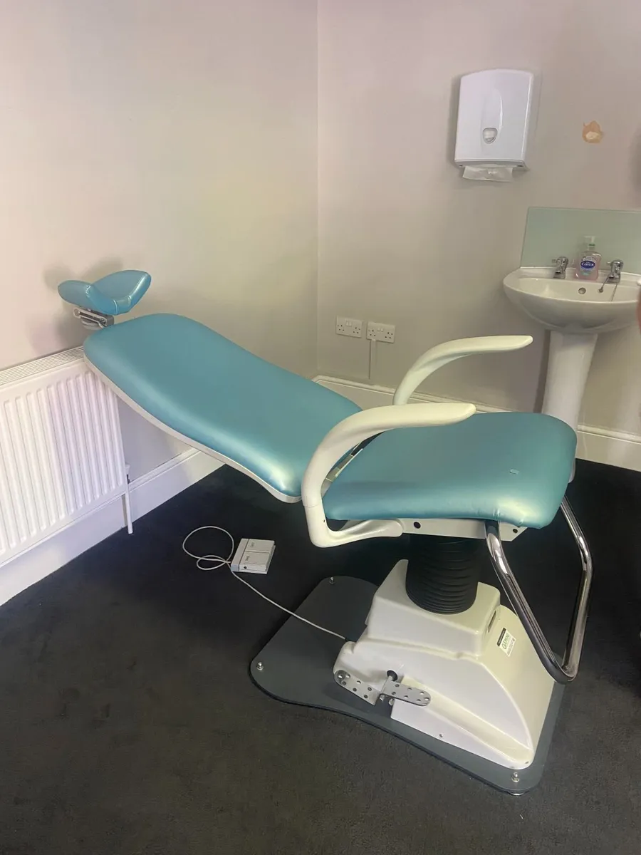 Surgical / dental chair - Image 2