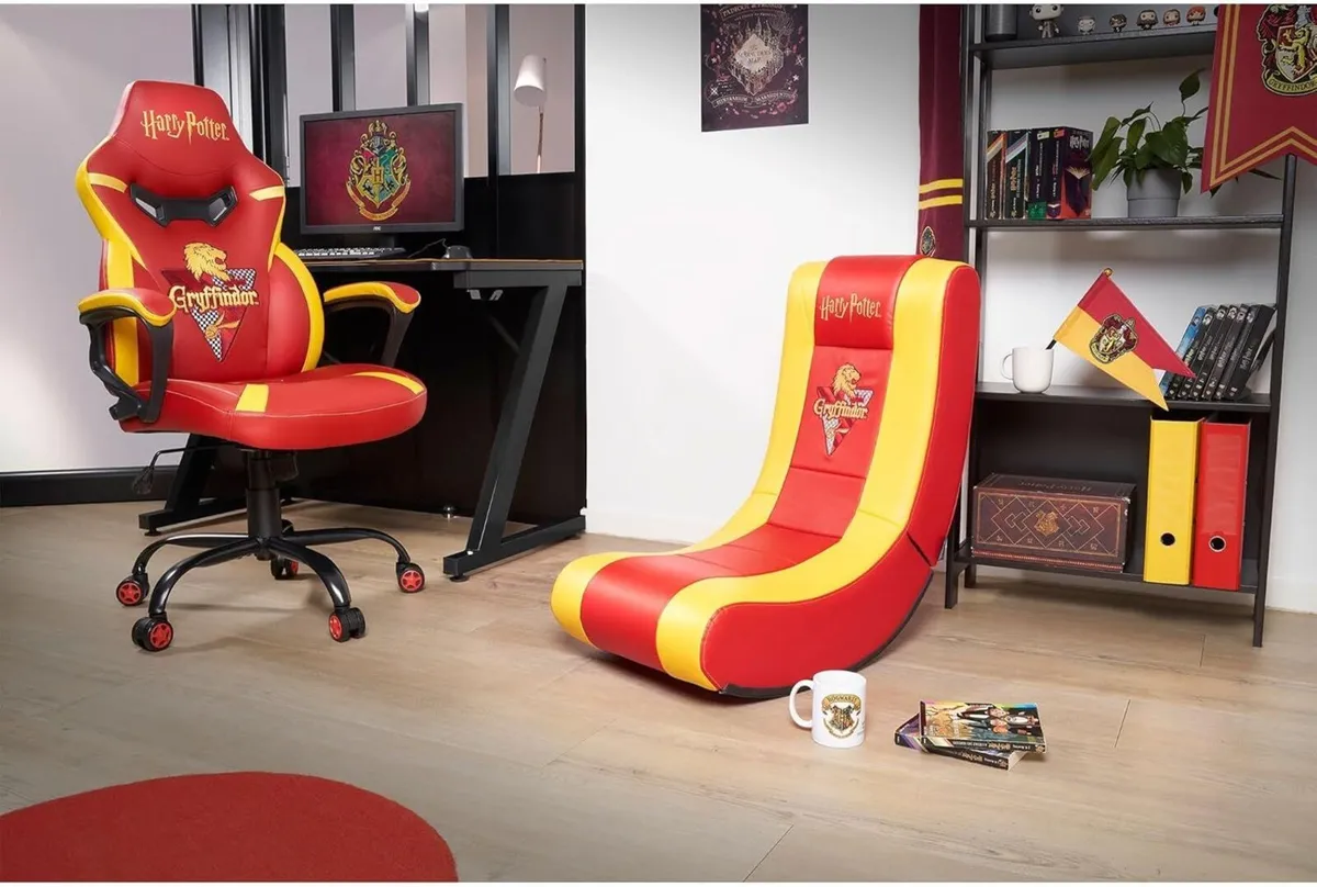 Harry Potter Ergonomic Gamer Desktop Carbon Finish - Image 2