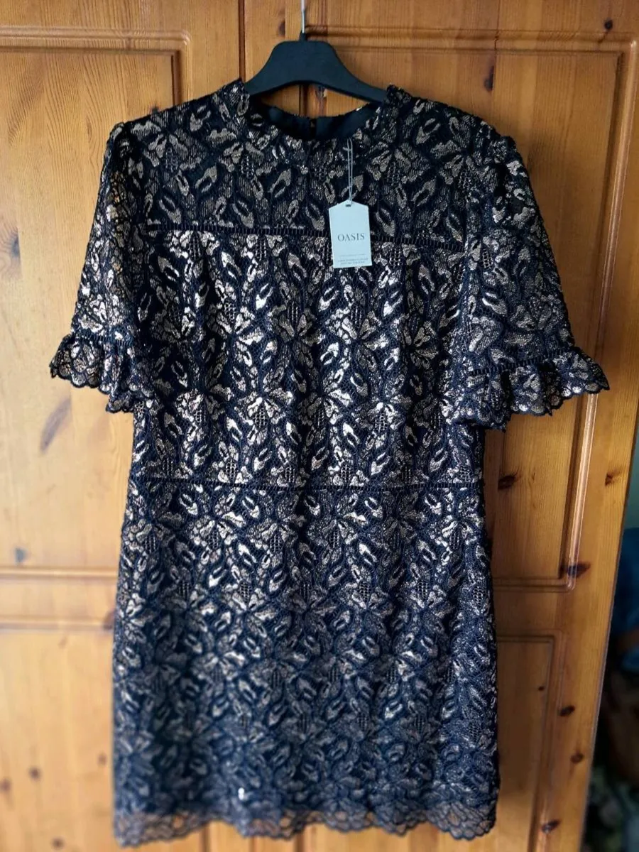Oasis black and gold lace dress - Image 1