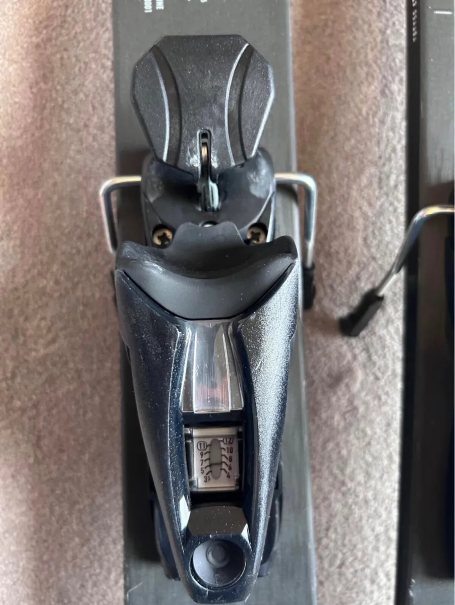 Nordica Skis + Travel Bag - Image 3