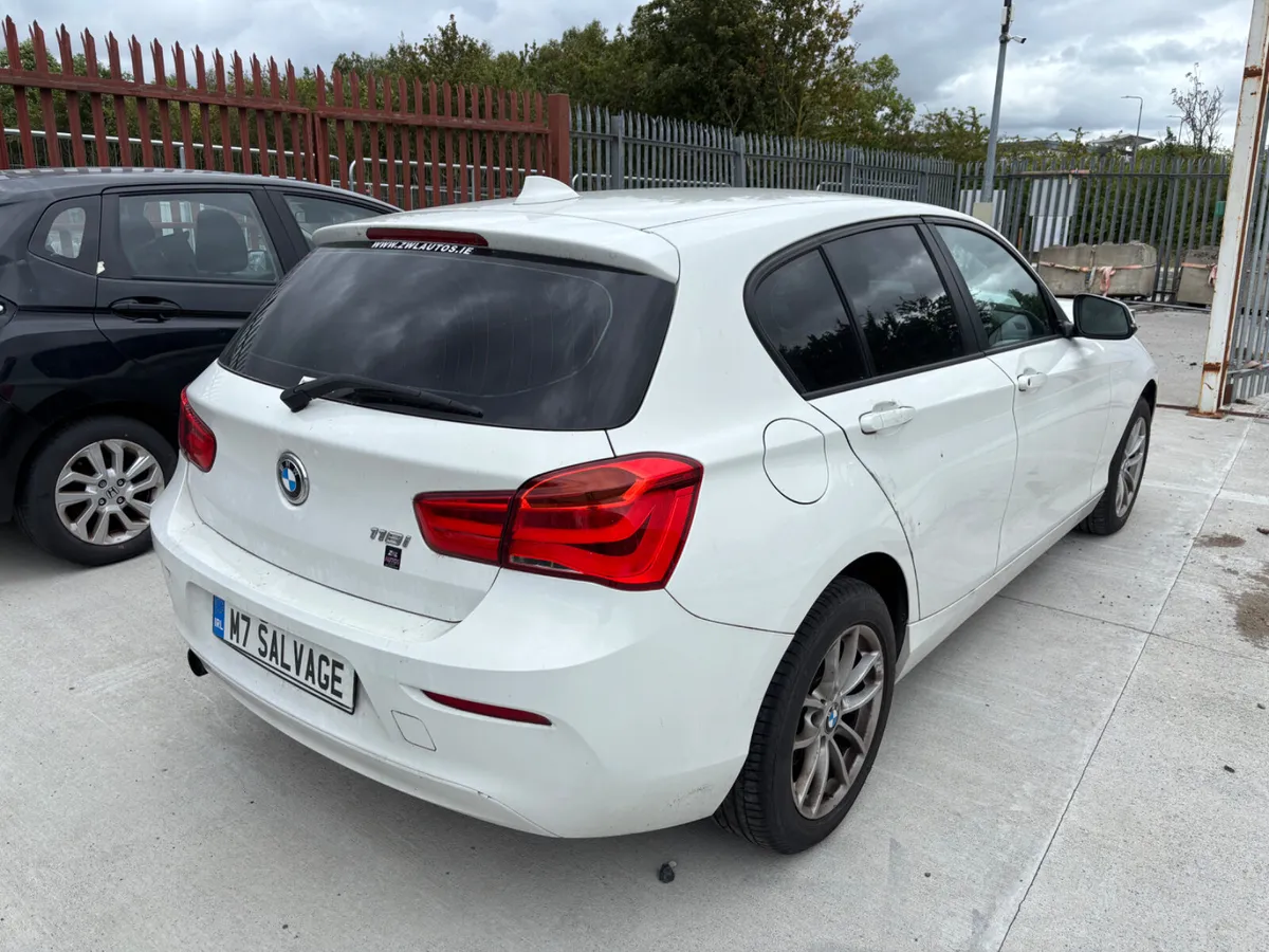 16 BMW 118i 1.5 Petrol Auto 50km starting - Image 3