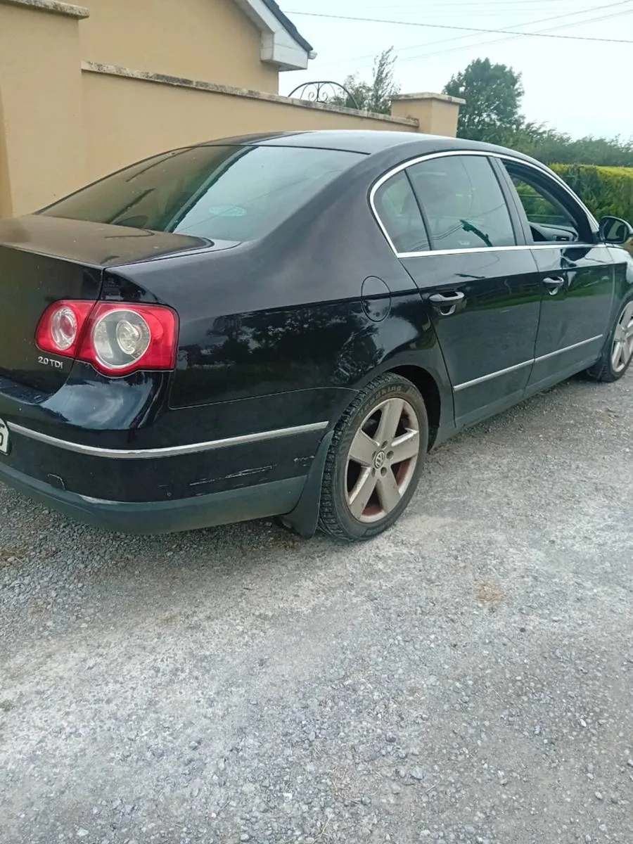 08 vw passat for breaking - Image 1