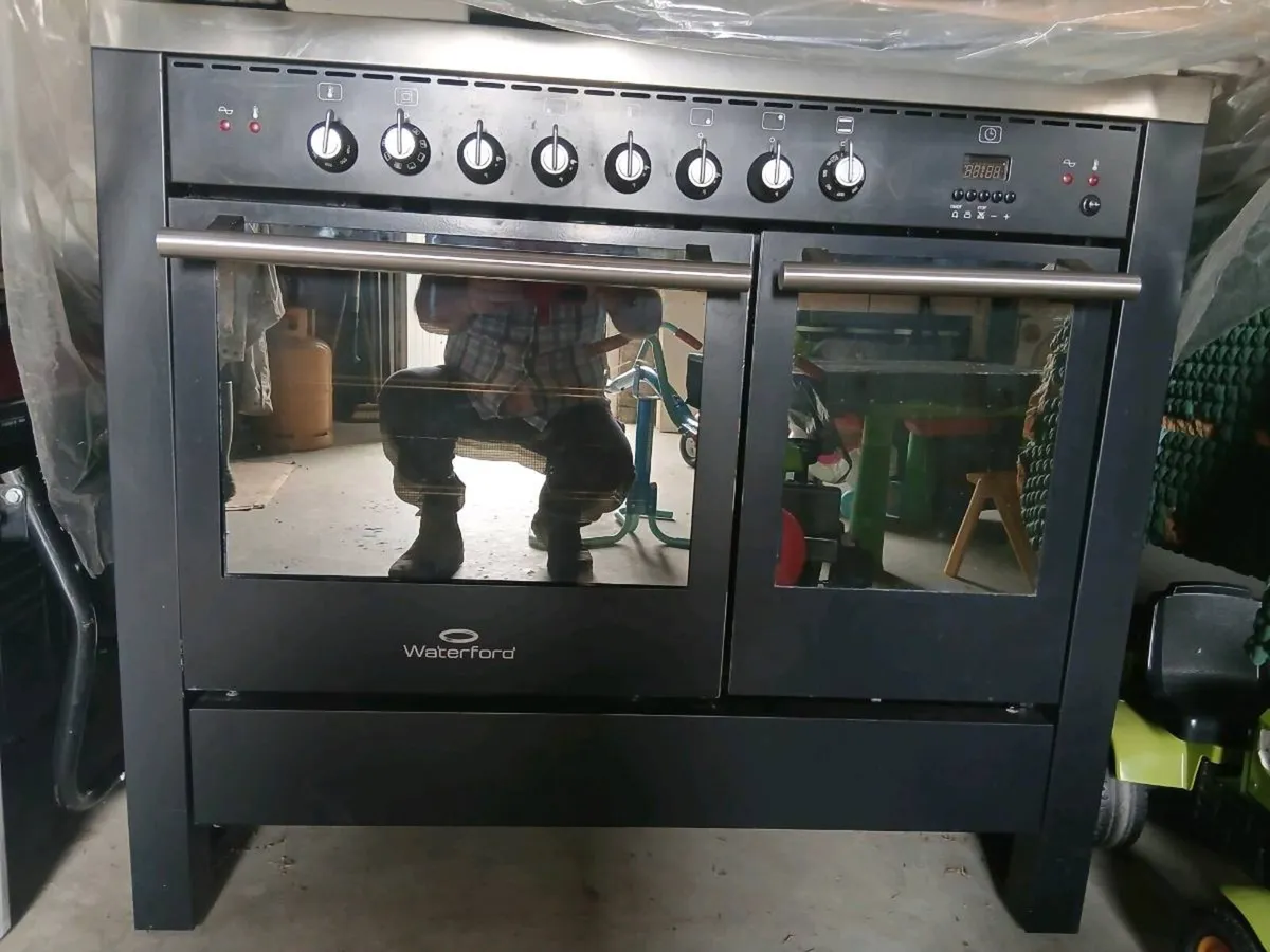 Cooker - Image 1