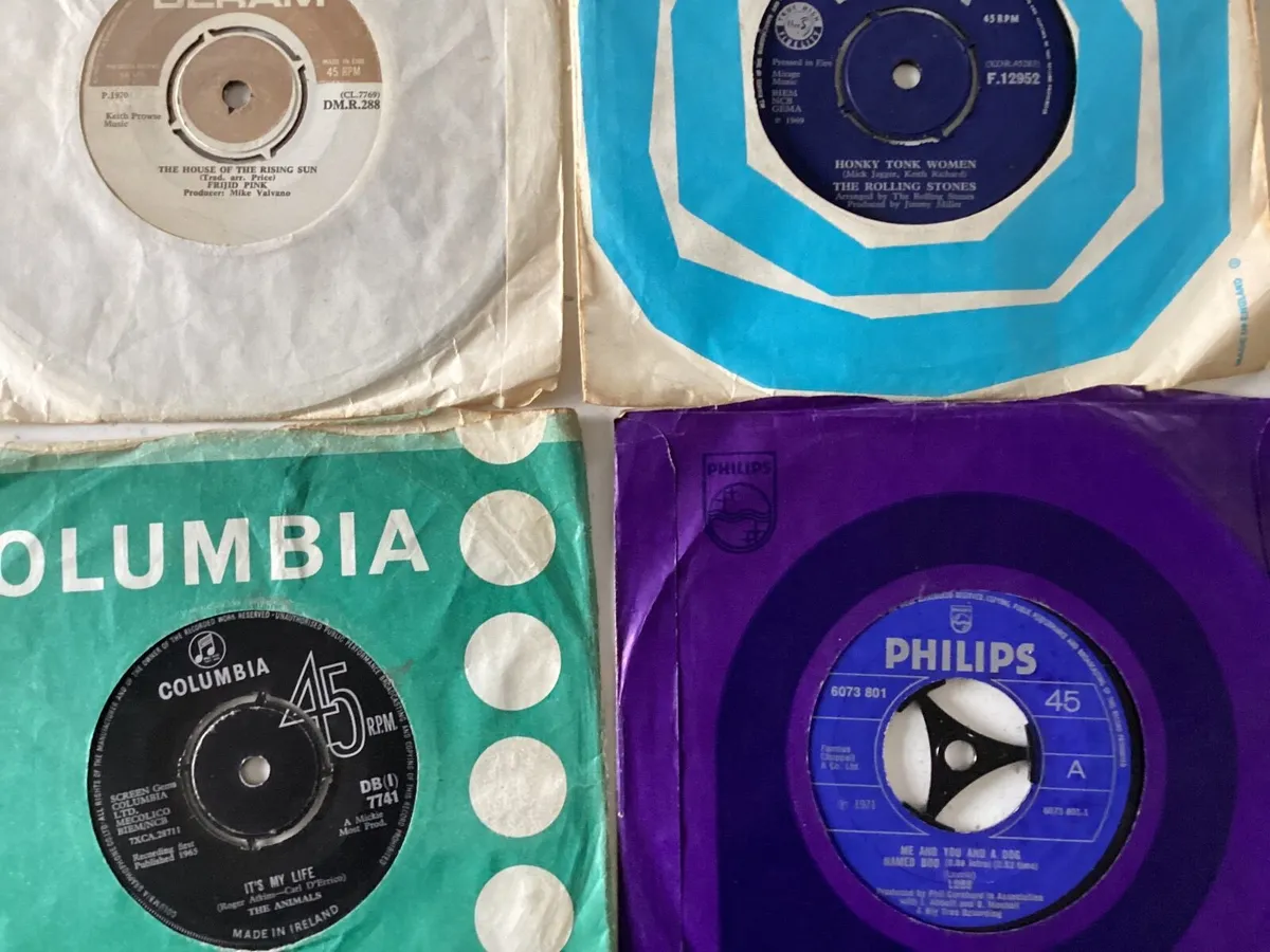 12 Original Vinyl 45s - Image 1