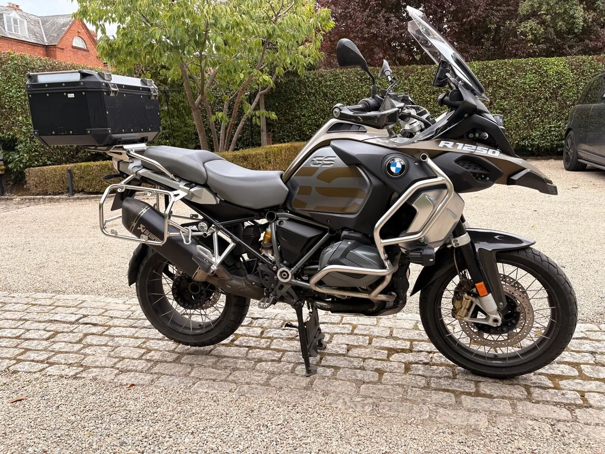 Motorcycle - Image 3