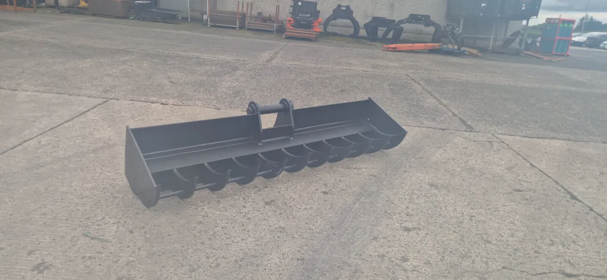 8.5FT STONE RAKE TO SUIT 20T - Image 1