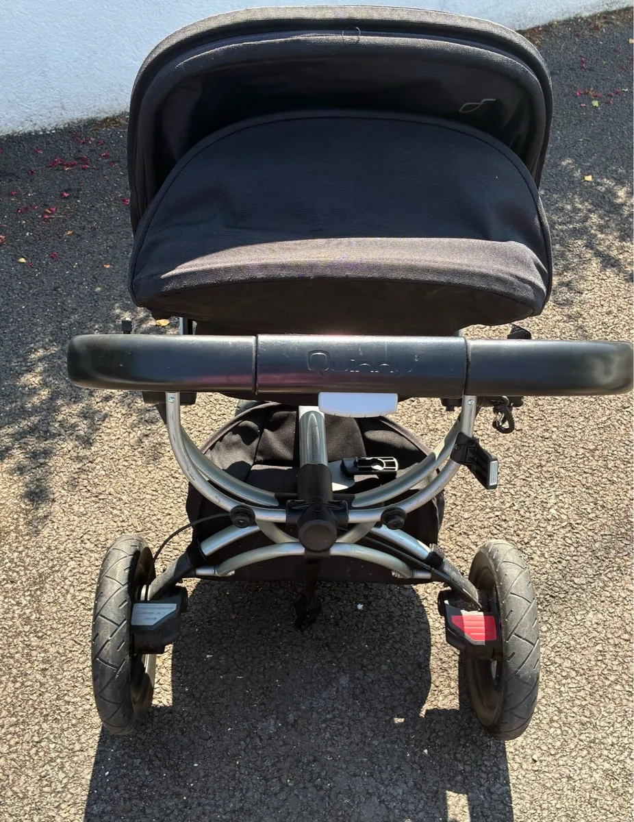Quinny Travel System and 2 bouncers - Image 4