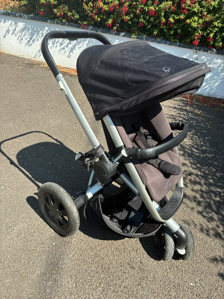 Quinny Travel System and 2 bouncers - Image 2
