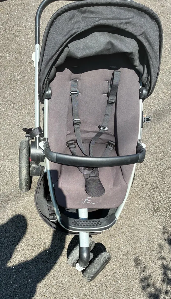 Quinny Travel System and 2 bouncers - Image 3