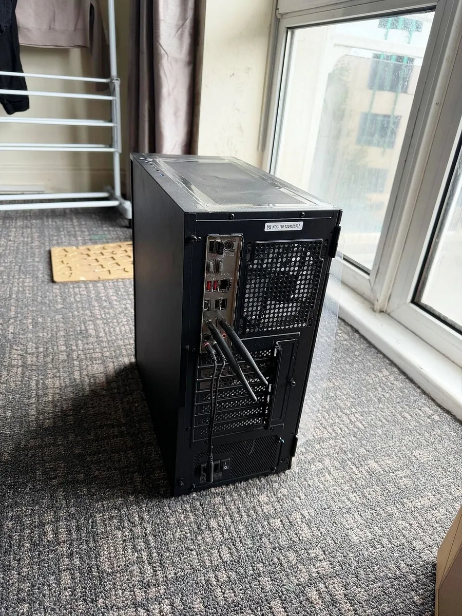 Gaming PC i7-RTX 3060 12GB+DDR5+1TB | Like New - Image 1