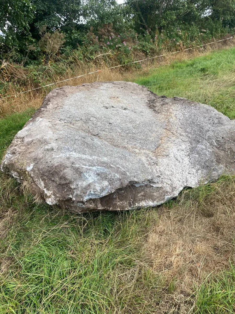 Granite stones - Image 1