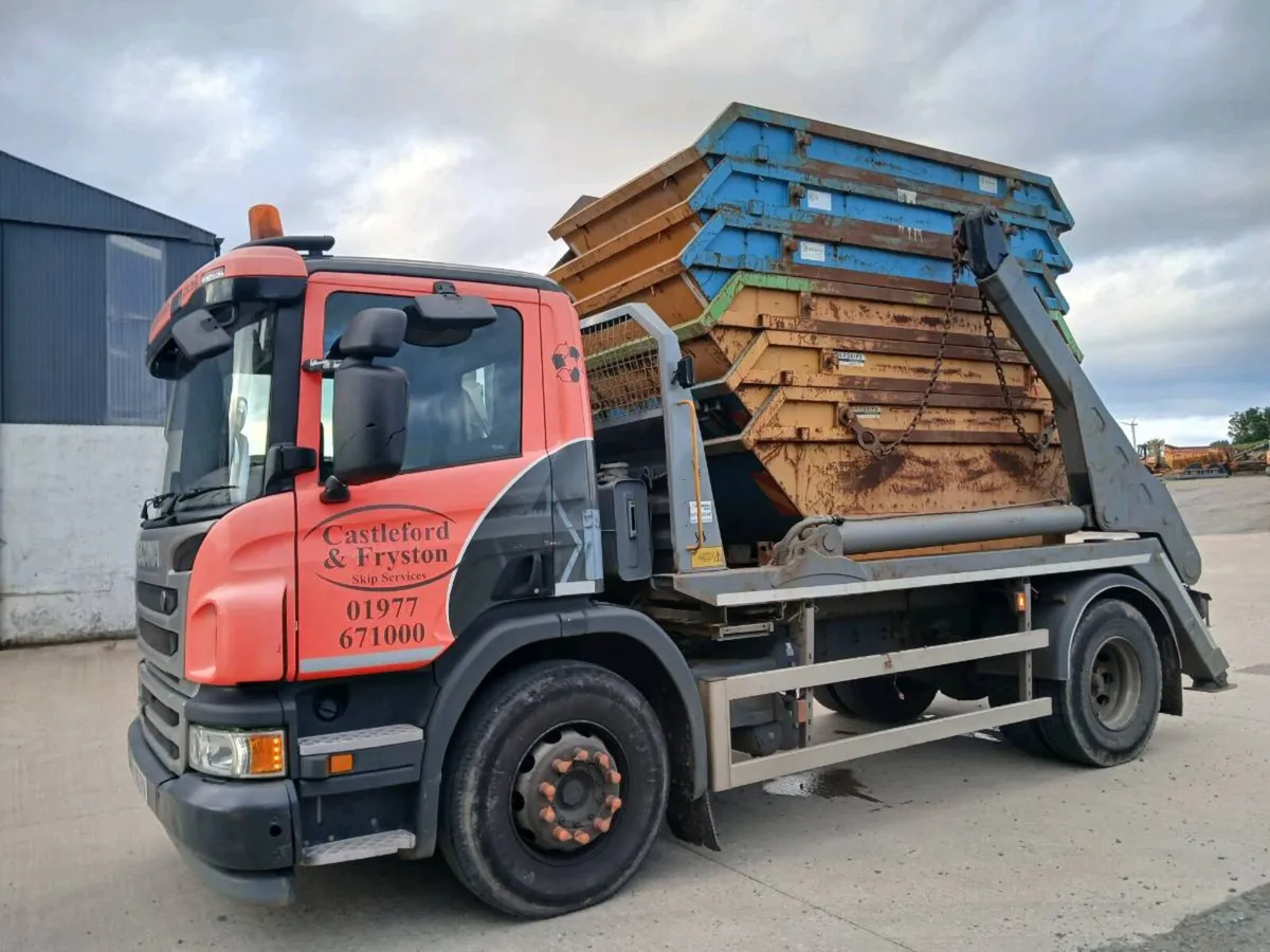 Scania P250 Skip lorry - Image 3