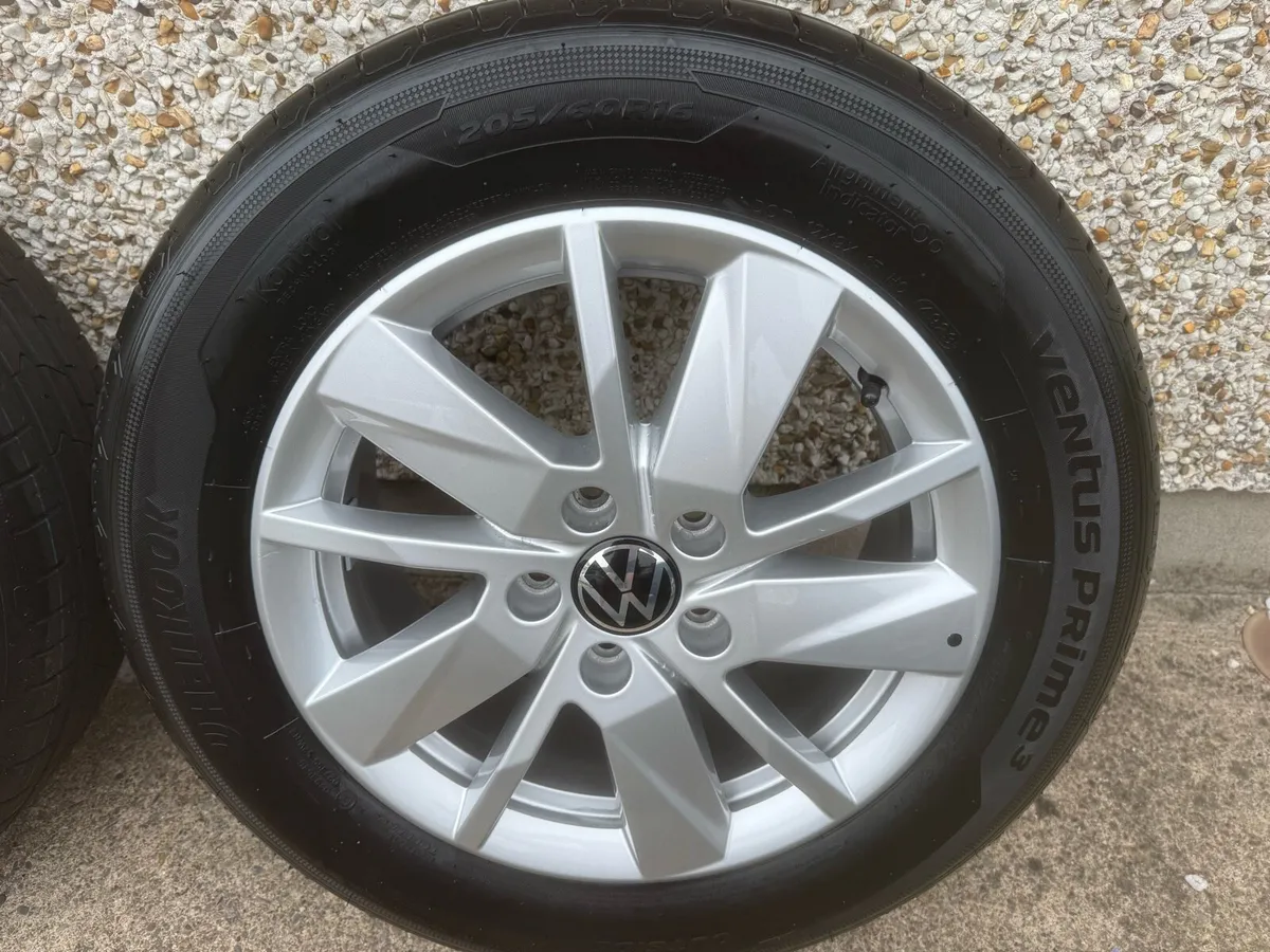 BRAND NEW GENUINE 16” VW ALLOYS & TYRES - Image 2